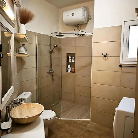 Julia's Style Apartment, Cephallonia شقة Kástron