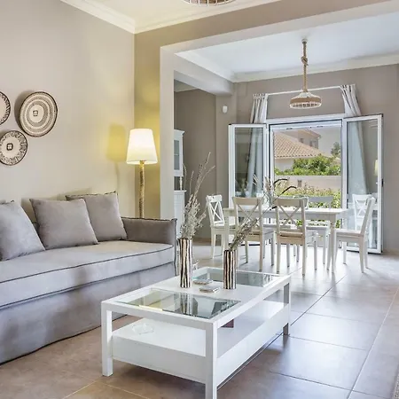 Julia's Style Apartment, Cephallonia * Kastron (Kefalonia)